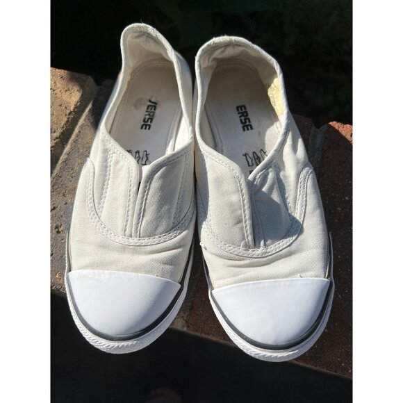 Women White & Navy  Slip On Converses— Size 6 - Picture 1 of 11